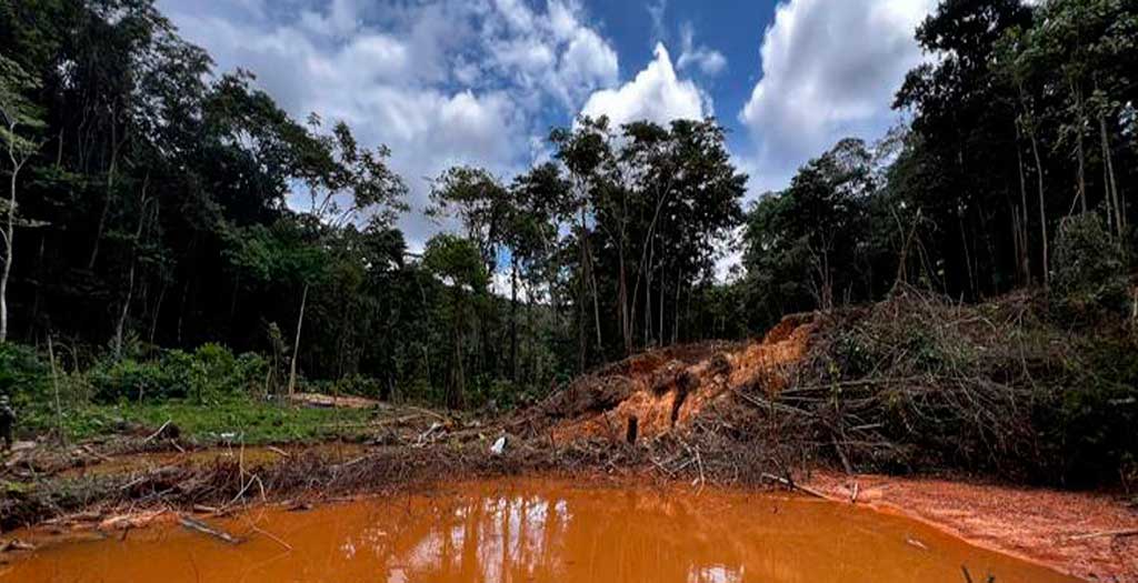 MINERÍA ILEGAL CONTAMINA RÍOS Y AMENAZA CON DEJAR SIN AGUA A MILLONES DE FAMILIAS EN EL PERÚ