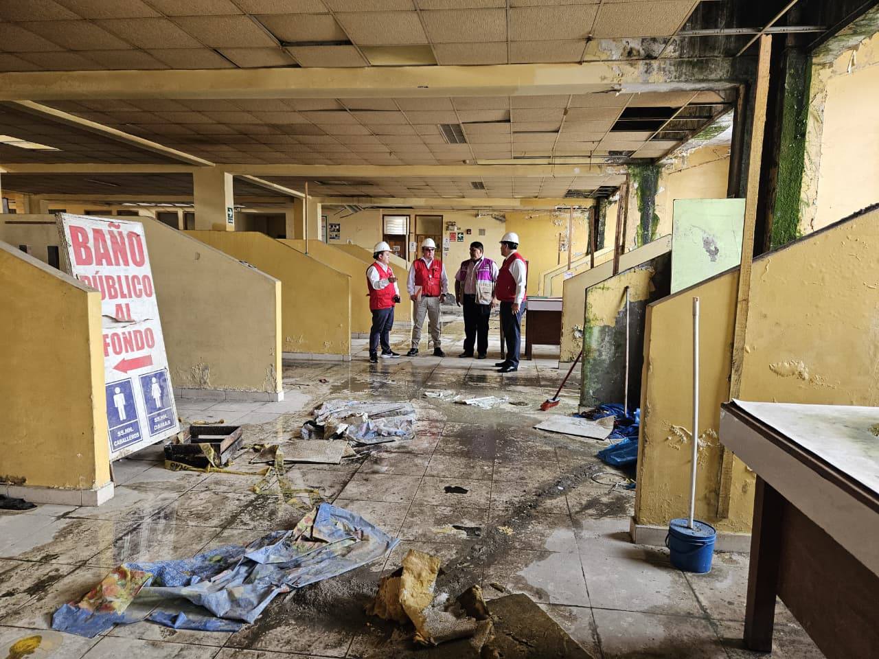 MERCADO DE LAS AMÉRICAS EN ABANCAY GENERA PREOCUPACIÓN POR SU ESTADO